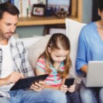 family-on-screens