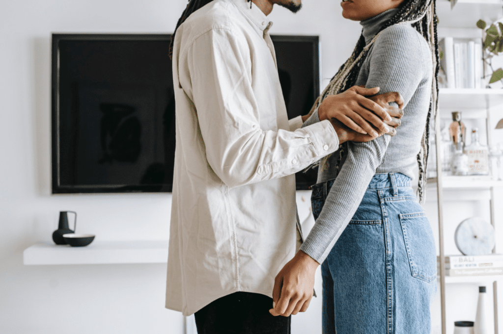 how to leave a narcissist